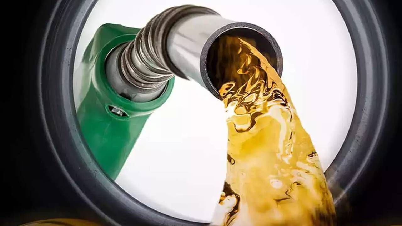 Petrol Diesel Price on January 11: ಉತ್ತರ ಪ್ರದೇಶ, ಬಿಹಾರದಲ್ಲಿ ಪೆಟ್ರೋಲ್ ದುಬಾರಿ, ಹರ್ಯಾಣದಲ್ಲಿ ಇಳಿಕೆ