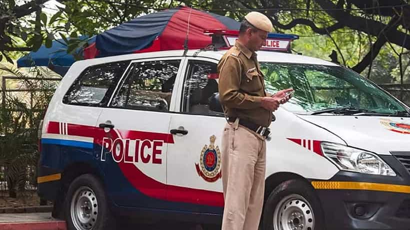 ಚಲಿಸುತ್ತಿದ್ದ ಪೊಲೀಸ್ ವಾಹನದಿಂದ ಜಿಗಿದ ಆರೋಪಿ, ಗಂಭೀರ ಗಾಯ, ಚಿಕಿತ್ಸೆ ಫಲಕಾರಿಯಾಗದೆ ಸಾವು