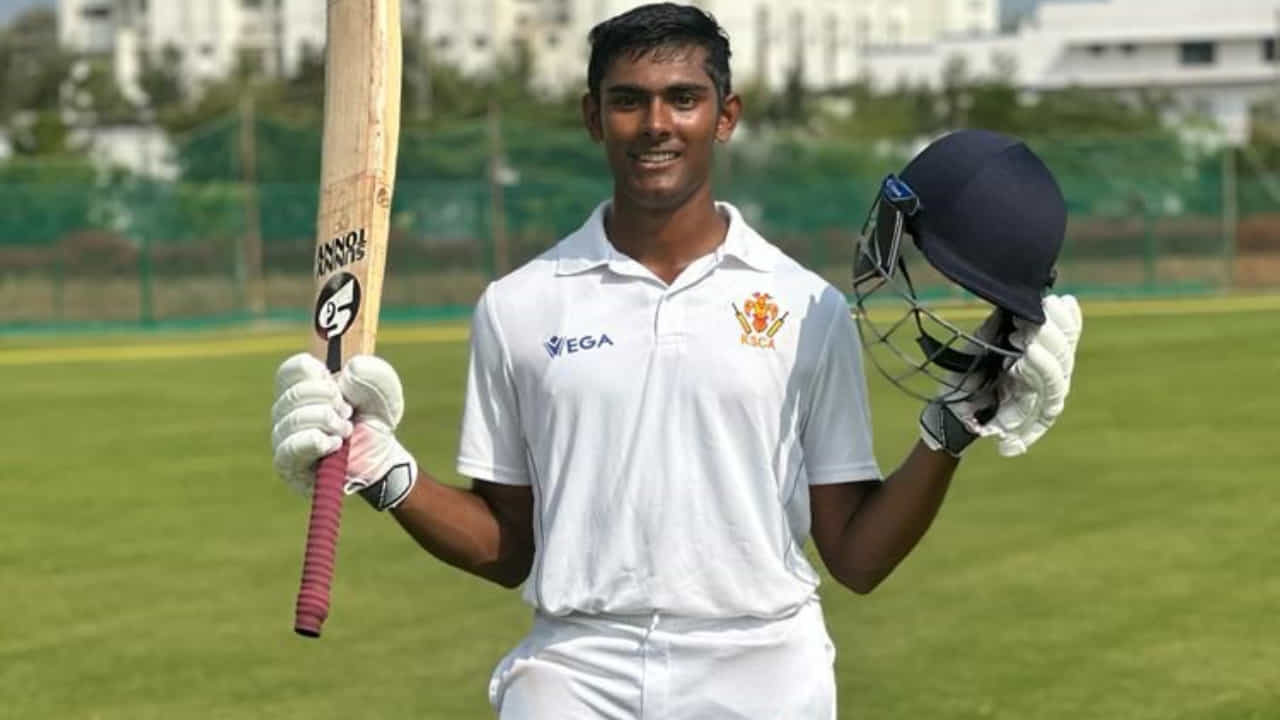 ಕೂಚ್ ಬೆಹಾರ್ ಟ್ರೋಫಿ ಫೈನಲ್​ನಲ್ಲಿ ಅಜೇಯ 404 ರನ್ ಸಿಡಿಸಿ ಇತಿಹಾಸ ಸೃಷ್ಟಿಸಿದ ಕನ್ನಡಿಗ ಪ್ರಖರ್ ಚತುರ್ವೇದಿ..!
