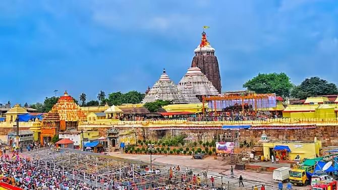 ಪುರಿ ಜಗನ್ನಾಥ ದೇವಾಲಯದಲ್ಲಿ ವಸ್ತ್ರ ಸಂಹಿತೆ ಜಾರಿ ಪುರಿ ಜಗನ್ನಾಥ ದೇವಾಲಯದಲ್ಲಿ ವಸ್ತ್ರ ಸಂಹಿತೆ ಜಾರಿ