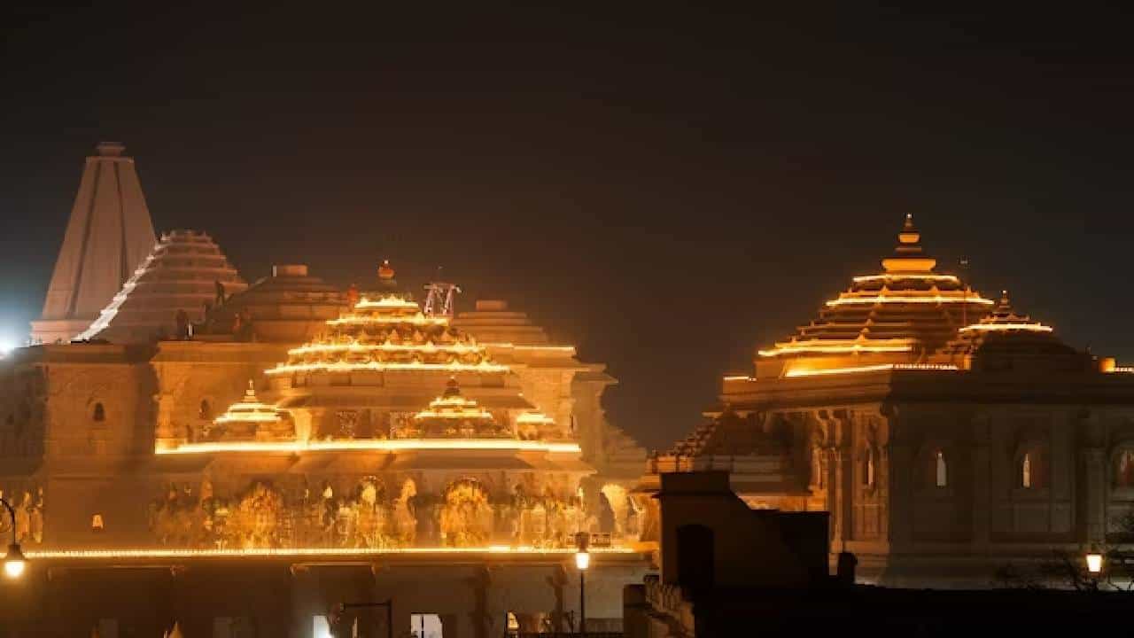 Ram Mandir Inauguration: ಜನವರಿ 22ನ್ನು ಅಯೋಧ್ಯೆ ರಾಮ ಮಂದಿರ ದಿನವನ್ನಾಗಿ ಘೋಷಿಸಿದ ಕೆನಡಾ Ram Mandir Inauguration: ಜನವರಿ 22ನ್ನು ಅಯೋಧ್ಯೆ ರಾಮ ಮಂದಿರ ದಿನವನ್ನಾಗಿ ಘೋಷಿಸಿದ ಕೆನಡಾ