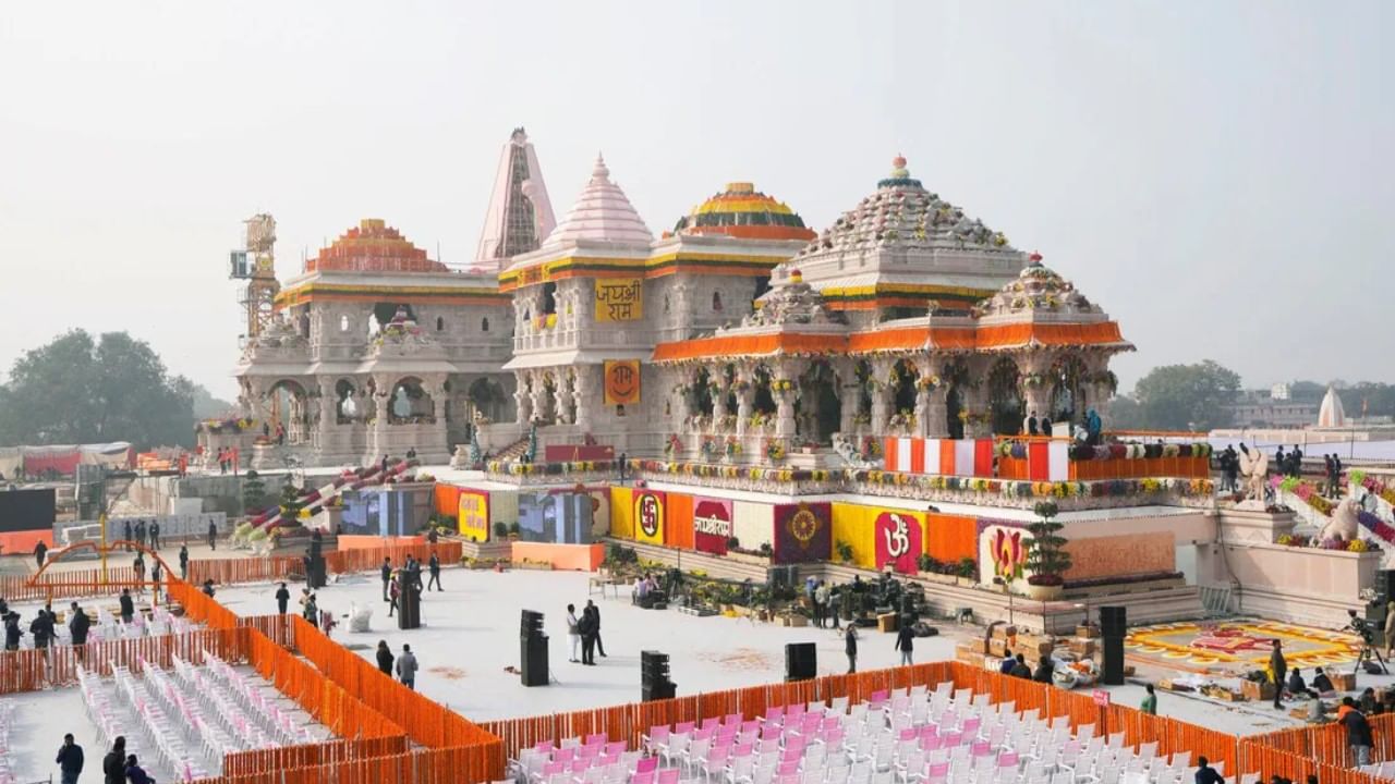ರಾಮಮಂದಿರ ಭೇಟಿಯನ್ನು ಮಾರ್ಚ್ಗೆ ಮುಂದೂಡುವಂತೆ ಕೇಂದ್ರ ಸಚಿವರಿಗೆ ಮೋದಿ ಮನವಿ ರಾಮಮಂದಿರ ಭೇಟಿಯನ್ನು ಮಾರ್ಚ್ಗೆ ಮುಂದೂಡುವಂತೆ ಕೇಂದ್ರ ಸಚಿವರಿಗೆ ಮೋದಿ ಮನವಿ