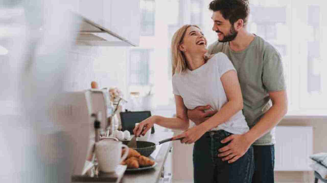 Relationship Tips: ದಾಂಪತ್ಯ ಜೀವನದಲ್ಲಿ ಈ ಸೂತ್ರಗಳನ್ನು ಬಳಸಿದರೆ ಲೈಫ್ ಇನ್ನಷ್ಟು ಕಲರ್ ಫುಲ್