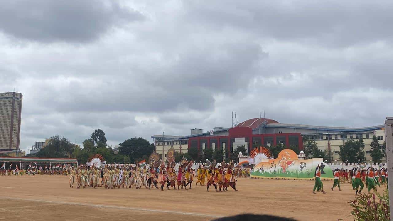 Republic Day Celebration: ಬೆಂಗಳೂರಿನ ಮಾಣಿಕ್ ಷಾ ಮೈದಾನದಲ್ಲಿ ಸಕಲ ಸಿದ್ಧತೆ, ಪರೇಡ್ನಲ್ಲಿ 38 ತುಕಡಿಗಳು ಭಾಗಿ Republic Day Celebration: ಬೆಂಗಳೂರಿನ ಮಾಣಿಕ್ ಷಾ ಮೈದಾನದಲ್ಲಿ ಸಕಲ ಸಿದ್ಧತೆ, ಪರೇಡ್ನಲ್ಲಿ 38 ತುಕಡಿಗಳು ಭಾಗಿ