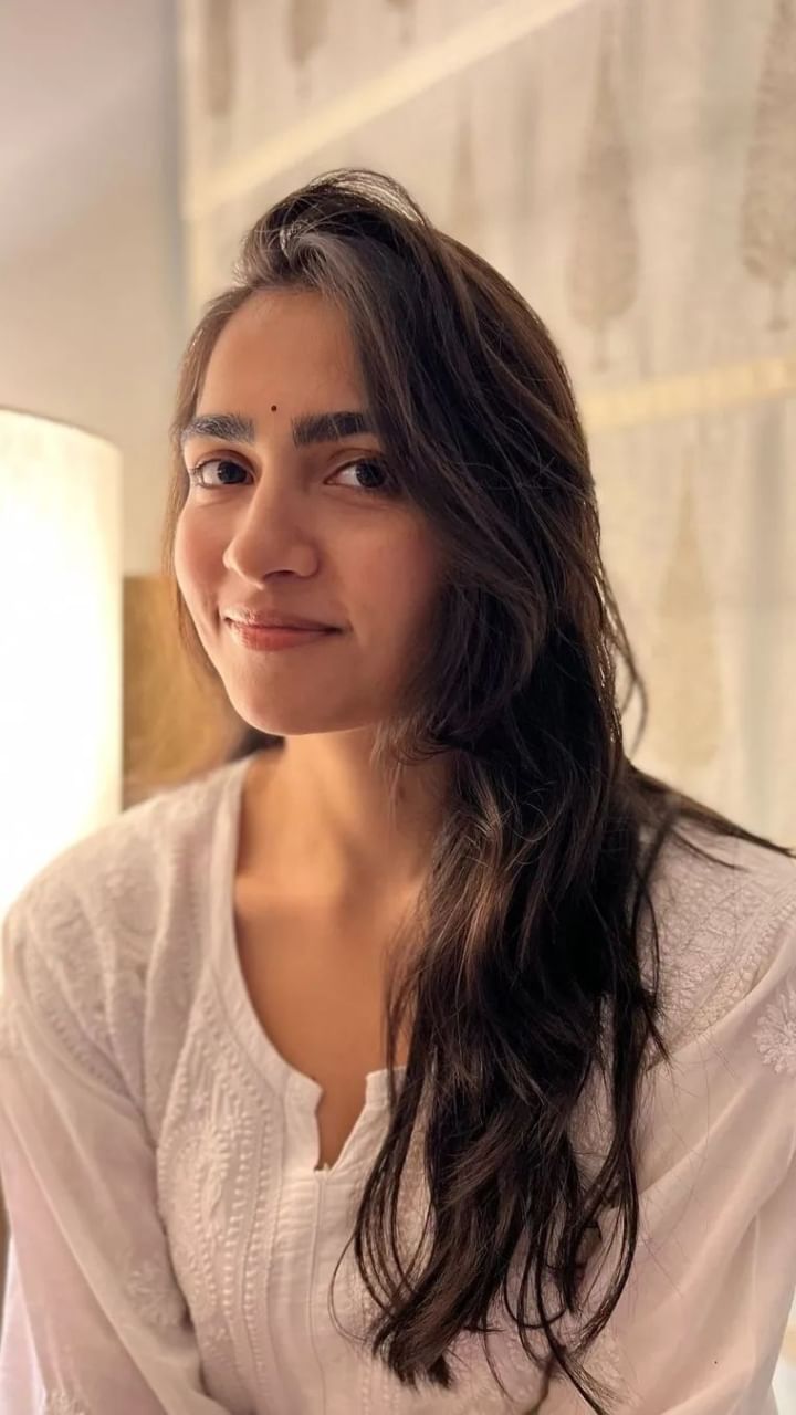 Rukmini Vasanth (2)
