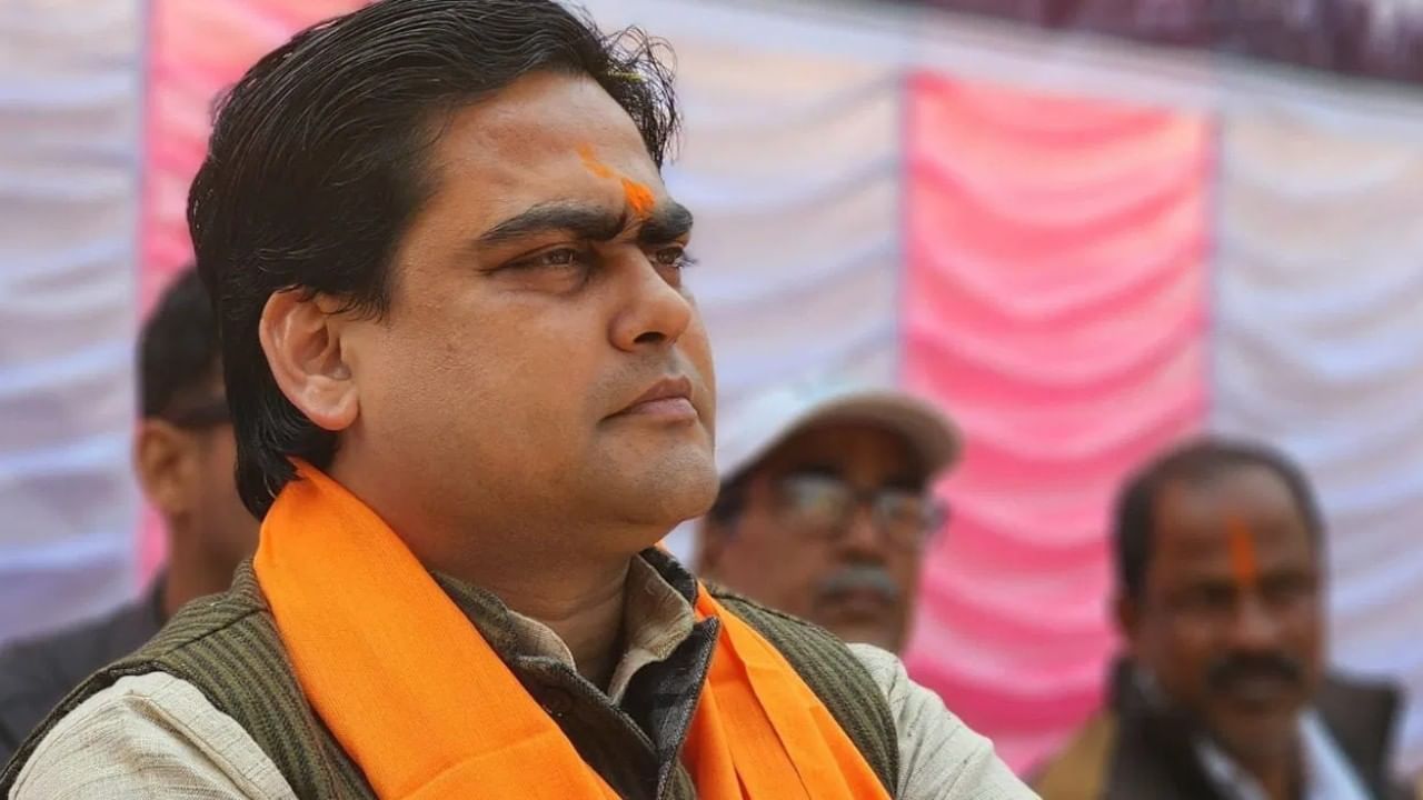 7 ದಿನಗಳಲ್ಲಿ ಭಾರತದಾದ್ಯಂತ ಸಿಎಎ ಜಾರಿ: ಬಂಗಾಳದಲ್ಲಿ ಕೇಂದ್ರ ಸಚಿವ ಶಾಂತನು ಠಾಕೂರ್ ಗ್ಯಾರಂಟಿ 7 ದಿನಗಳಲ್ಲಿ ಭಾರತದಾದ್ಯಂತ ಸಿಎಎ ಜಾರಿ: ಬಂಗಾಳದಲ್ಲಿ ಕೇಂದ್ರ ಸಚಿವ ಶಾಂತನು ಠಾಕೂರ್ ಗ್ಯಾರಂಟಿ