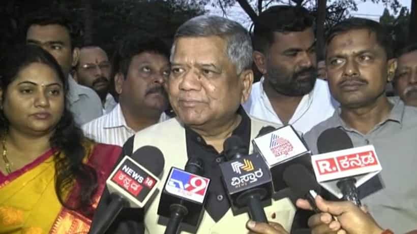 ದಿಲ್ಲಿಯಿಂದ ಬೆಂಗಳೂರಿಗೆ ಬಂದಿಳಿದ ಜಗದೀಶ್ ಶೆಟ್ಟರ್, ಬಿಜೆಪಿ ಸೇರ್ಪಡೆ ಬಗ್ಗೆ ಹೇಳಿದ್ದೇನು?
