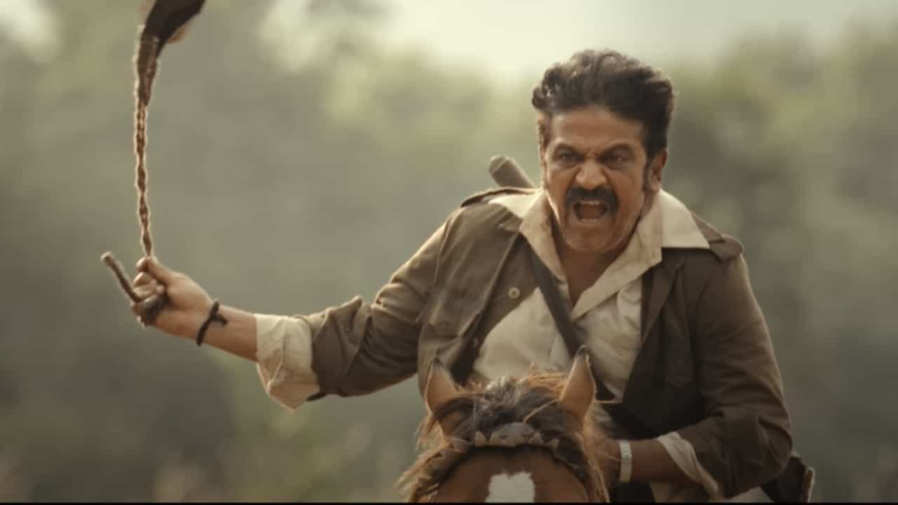 ‘ಕ್ಯಾಪ್ಟನ್ ಮಿಲ್ಲರ್’ ಶೂಟಿಂಗ್ನಲ್ಲಿ ಶಿವಣ್ಣನಿಂದಾಗಿ ನಿರ್ದೇಶಕರಿಗೆ ಆಗಿತ್ತು ದೊಡ್ಡ ಆಘಾತ, ಏನದು? ‘ಕ್ಯಾಪ್ಟನ್ ಮಿಲ್ಲರ್’ ಶೂಟಿಂಗ್ನಲ್ಲಿ ಶಿವಣ್ಣನಿಂದಾಗಿ ನಿರ್ದೇಶಕರಿಗೆ ಆಗಿತ್ತು ದೊಡ್ಡ ಆಘಾತ, ಏನದು?