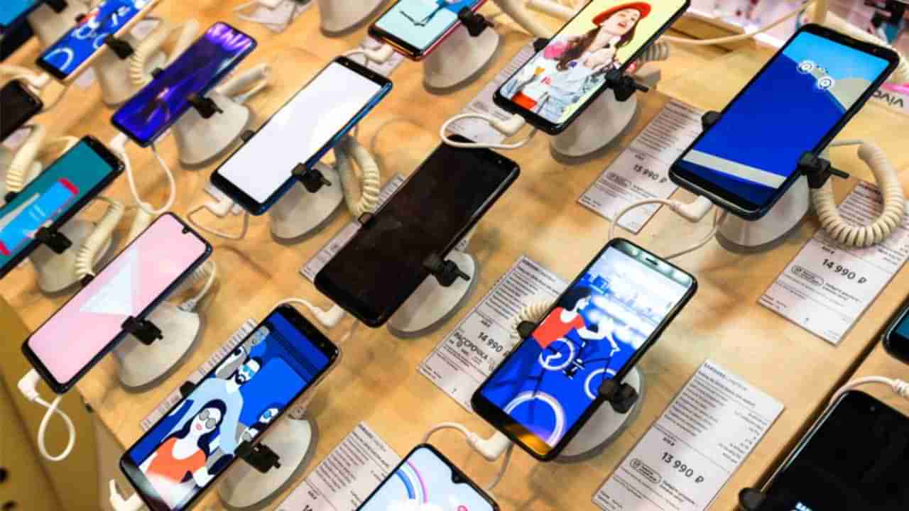 Budget Smartphones: ಜನವರಿಯಲ್ಲಿ 10,000 ರೂ. ಒಳಗೆ ಖರೀದಿಸಬಹುದಾದ 5 ಬೆಸ್ಟ್ ಸ್ಮಾರ್ಟ್​ಫೋನ್ಸ್ ಇಲ್ಲಿದೆ ನೋಡಿ