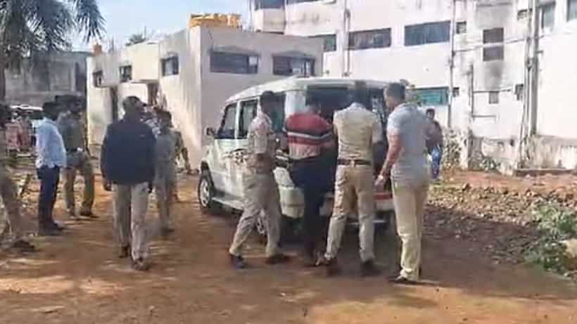ಬೆಳಗಾವಿ: ಅನ್ಯಕೋಮಿನ ಯುವಕರಿಂದ ನೈತಿಕ ಪೊಲೀಸ್ಗಿರಿ: 7 ಆರೋಪಿಗಳ ಬಂಧನ, 17 ಜನರ ವಿರುದ್ಧ ಎಫ್ಐಆರ್