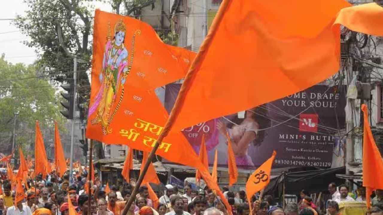 ಗದಗದಲ್ಲಿ ಶೋಭಾಯಾತ್ರೆ ನಡೆಸದಂತೆ ಪೊಲೀಸರ ಕಟ್ಟಾಜ್ಞೆ; ಯಾರೇ ಬಂದರೂ ಶೋಭಾಯಾತ್ರೆ ನಿಲ್ಲಲ್ಲ ಎಂದ ಶ್ರೀರಾಮಸೇನೆ ಗದಗದಲ್ಲಿ ಶೋಭಾಯಾತ್ರೆ ನಡೆಸದಂತೆ ಪೊಲೀಸರ ಕಟ್ಟಾಜ್ಞೆ; ಯಾರೇ ಬಂದರೂ ಶೋಭಾಯಾತ್ರೆ ನಿಲ್ಲಲ್ಲ ಎಂದ ಶ್ರೀರಾಮಸೇನೆ