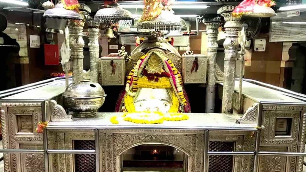 ದೆಹಲಿ: ದೇವಸ್ಥಾನದಲ್ಲಿ ಜಾಗರಣೆ ವೇಳೆ ವೇದಿಕೆ ಕುಸಿತ, ಓರ್ವ ಸಾವು, 15 ಮಂದಿಗೆ ಗಂಭೀರ ಗಾಯ