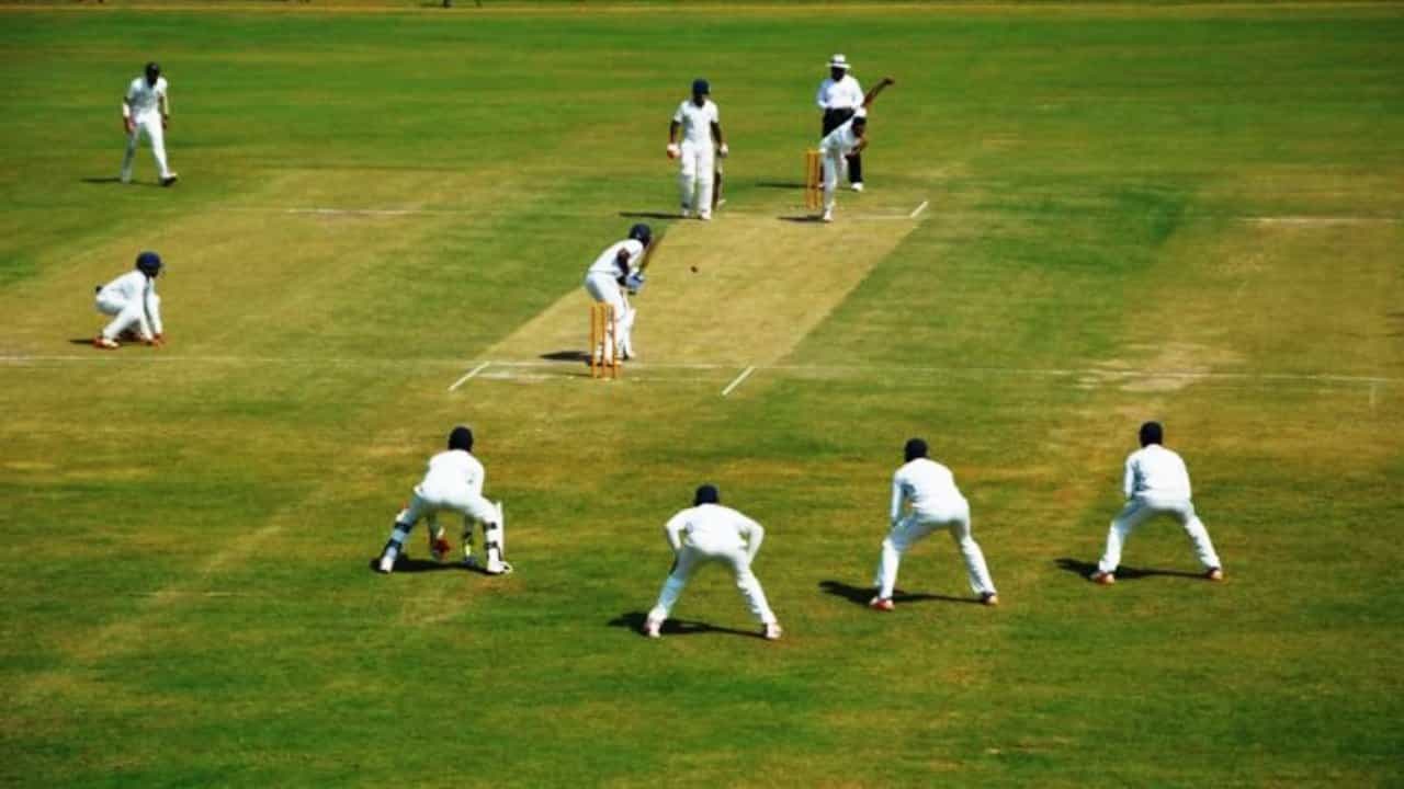 Ranji Trophy 2024: ಒಂದೇ ಪಂದ್ಯವಾಡಲು 2 ತಂಡಗಳಾಗಿ ಕಣಕ್ಕಿಳಿದ ಬಿಹಾರ..! Ranji Trophy 2024: ಒಂದೇ ಪಂದ್ಯವಾಡಲು 2 ತಂಡಗಳಾಗಿ ಕಣಕ್ಕಿಳಿದ ಬಿಹಾರ..!