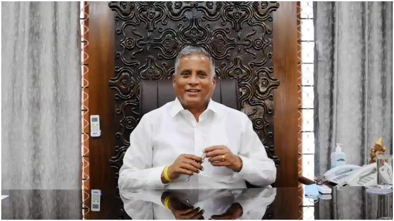 ಎಲ್ಲವೂ ಸುಖಾಂತ್ಯವಾಗಿದೆ, ಮುಂದಿನ ನಡೆಯ ಬಗ್ಗೆ ಸೋಮಣ್ಣ ಕೊಟ್ಟ ಸುಳಿವೇನು? ಎಲ್ಲವೂ ಸುಖಾಂತ್ಯವಾಗಿದೆ, ಮುಂದಿನ ನಡೆಯ ಬಗ್ಗೆ ಸೋಮಣ್ಣ ಕೊಟ್ಟ ಸುಳಿವೇನು?