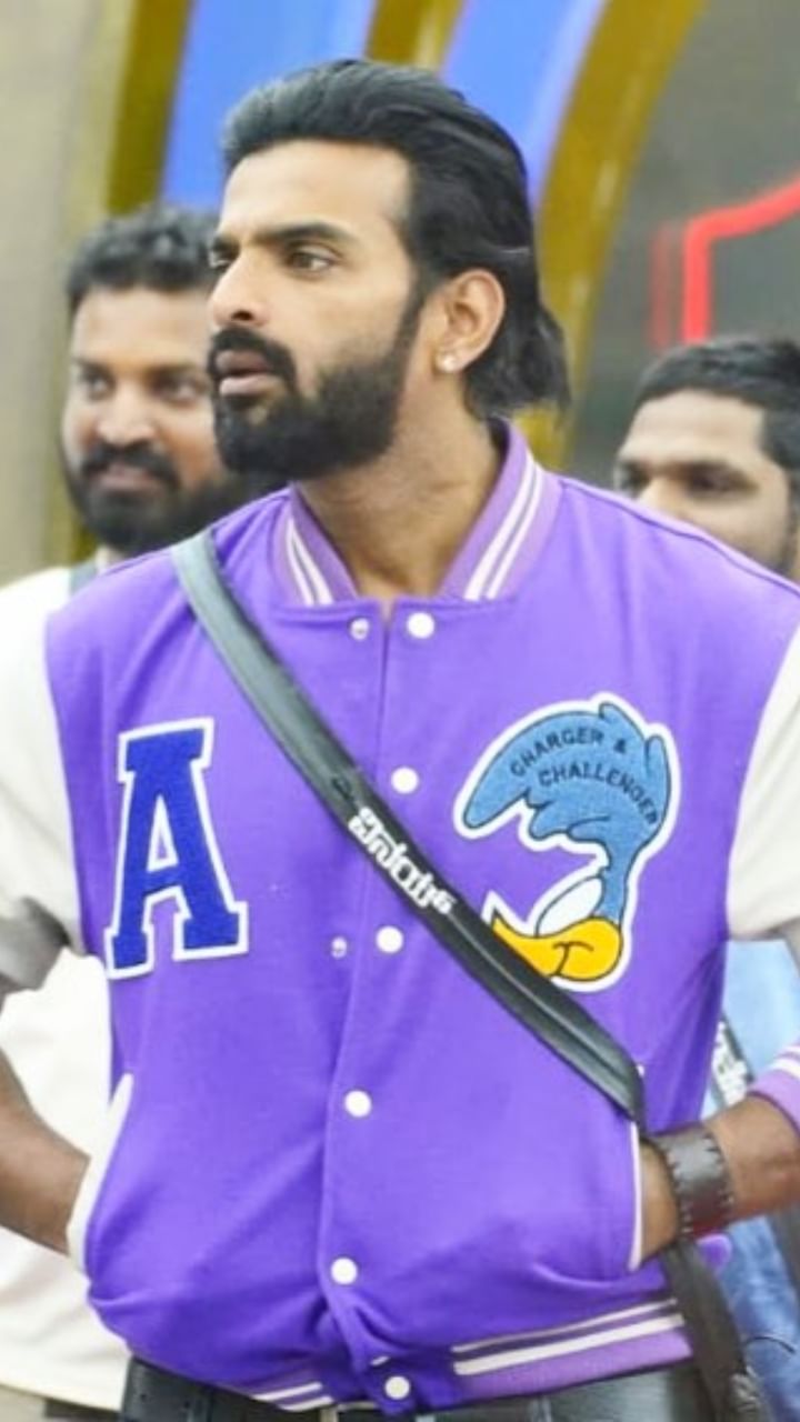 Vinay Gowda (22)