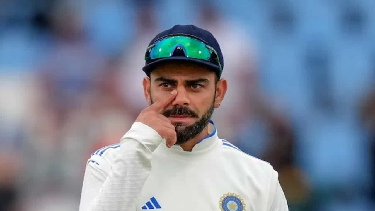 IND vs ENG: ಇಂಗ್ಲೆಂಡ್ ವಿರುದ್ಧದ ಮೊದಲೆರಡು ಟೆಸ್ಟ್ ಪಂದ್ಯಗಳಿಂದ ಹಿಂದೆ ಸರಿದ ವಿರಾಟ್ ಕೊಹ್ಲಿ..! IND vs ENG: ಇಂಗ್ಲೆಂಡ್ ವಿರುದ್ಧದ ಮೊದಲೆರಡು ಟೆಸ್ಟ್ ಪಂದ್ಯಗಳಿಂದ ಹಿಂದೆ ಸರಿದ ವಿರಾಟ್ ಕೊಹ್ಲಿ..!