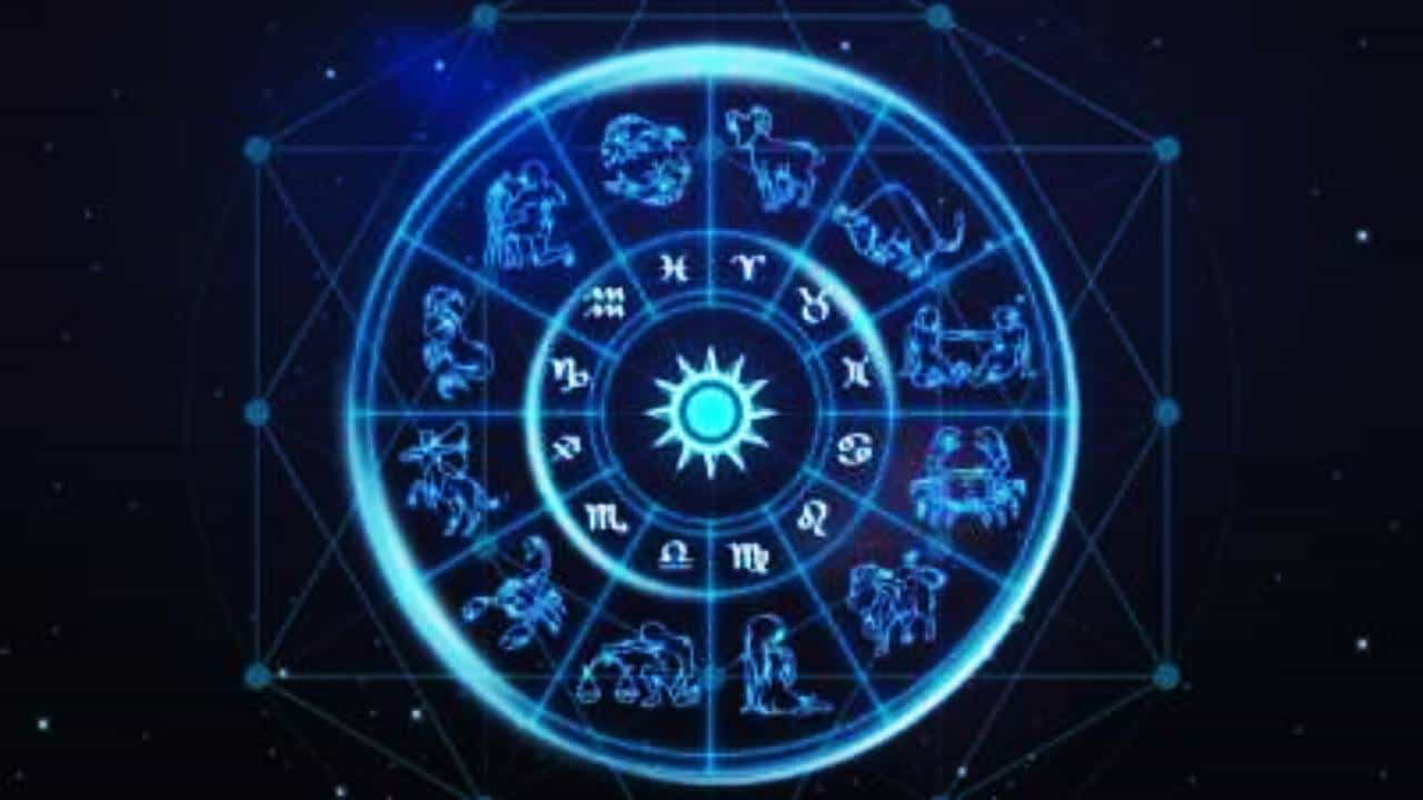Horoscope: ಈ ರಾಶಿಯವರು ಇಂದು ನಿಜ ಸಂಗತಿಗಳನ್ನು ಯಾರಿಗೂ ಹೇಳದೇ ಮುಚ್ಚಿಡುವಿರಿ Horoscope: ಈ ರಾಶಿಯವರು ಇಂದು ನಿಜ ಸಂಗತಿಗಳನ್ನು ಯಾರಿಗೂ ಹೇಳದೇ ಮುಚ್ಚಿಡುವಿರಿ