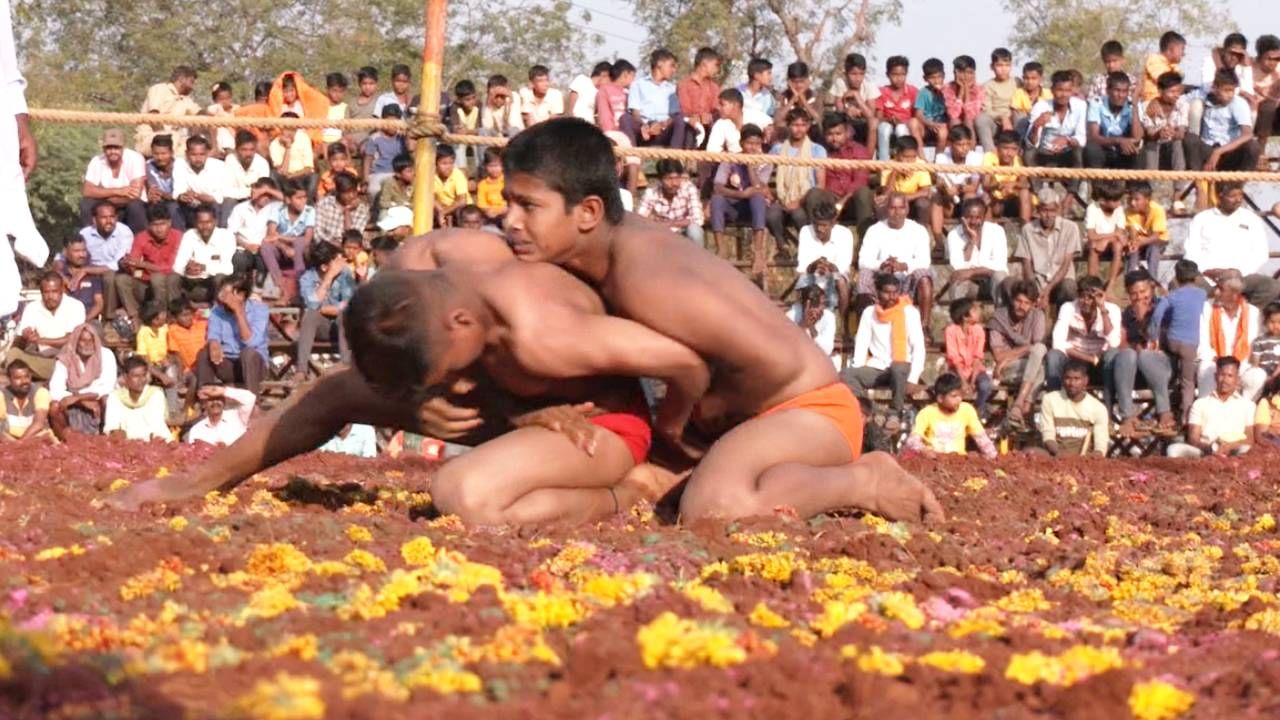 ಇತರೆ ಪಟುಗಳಿಗೆ ಗೌರವಧನ ಇತ್ತು. ಆದರೆ, ಬಹುಮಾನ ಇರಲಿಲ್ಲ. ಹಳ್ಳಿ ಭಾಗದಲ್ಲಿ ನಶಿಸುತ್ತಿರುವ ಕುಸ್ತಿ ಉಳಿಸಿ‌ ಬೆಳೆಸುವ ಈಗಿನ ಪೀಳಿಗೆಯನ್ನು ಕುಸ್ತಿ ಕಡೆ ಸೆಳೆಯುವ ಉದ್ದೇಶದಿಂದ ಸ್ಪರ್ಧೆ ಆಯೋಜನೆ ಮಾಡಲಾಗಿದ್ದು, ಹಳ್ಳಿಗಳಲ್ಲೂ ಕುಸ್ತಿ ಕಾಣದ ದಿನದಲ್ಲಿ ತುಳಸಿಗೇರಿ ಗ್ರಾಮಸ್ಥರು ರಾಷ್ಟ್ರಮಟ್ಟದ ಕುಸ್ತಿ ಆಯೋಜಿಸಿದ್ದು ಶ್ಲಾಘನೀಯ .
