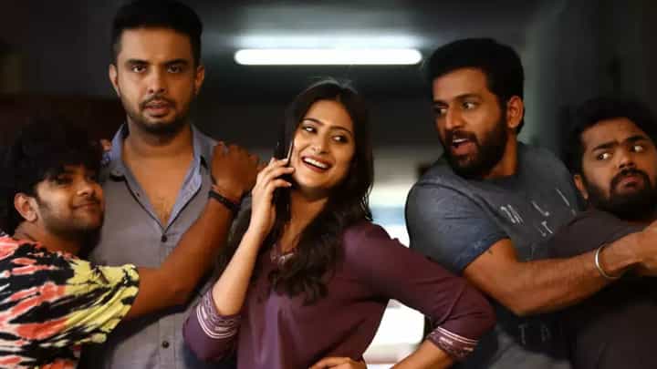 ‘ಅಬ್ಬಬ್ಬ’ ಸಿನಿಮಾ ಬಿಡುಗಡೆ ಖುಷಿಯಲ್ಲಿ ನಾಯಕಿ ಅಮೃತಾ ಐಯ್ಯಂಗಾರ್ ‘ಅಬ್ಬಬ್ಬ’ ಸಿನಿಮಾ ಬಿಡುಗಡೆ ಖುಷಿಯಲ್ಲಿ ನಾಯಕಿ ಅಮೃತಾ ಐಯ್ಯಂಗಾರ್