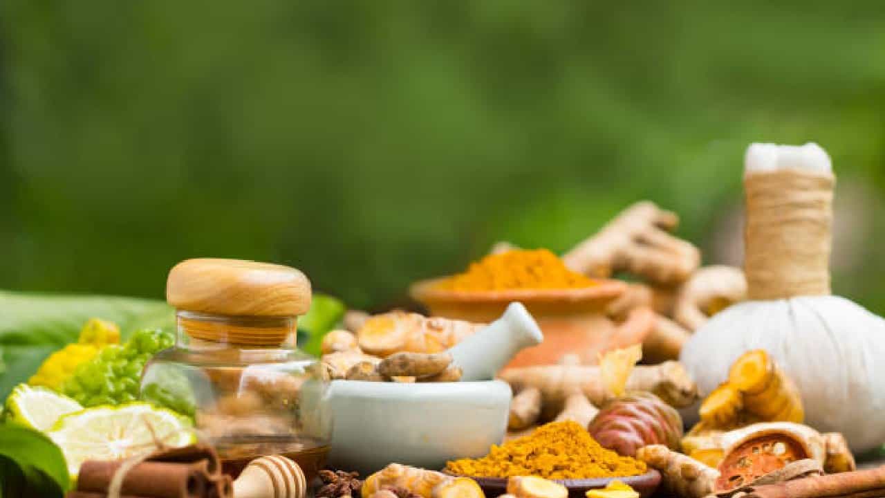 Ayurveda: ಕೀಲು, ಸ್ನಾಯು ನೋವಿಗೆ ಆಯುರ್ವೇದದಲ್ಲಿದೆ ಪರಿಹಾರ Ayurveda: ಕೀಲು, ಸ್ನಾಯು ನೋವಿಗೆ ಆಯುರ್ವೇದದಲ್ಲಿದೆ ಪರಿಹಾರ