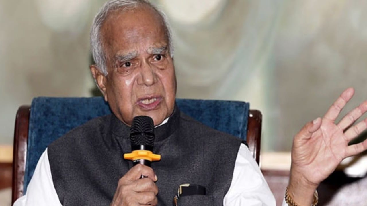 ಪಂಜಾಬ್ ಗವರ್ನರ್ ಹುದ್ದೆಗೆ ಬನ್ವಾರಿಲಾಲ್ ಪುರೋಹಿತ್ ರಾಜೀನಾಮೆ ಪಂಜಾಬ್ ಗವರ್ನರ್ ಹುದ್ದೆಗೆ ಬನ್ವಾರಿಲಾಲ್ ಪುರೋಹಿತ್ ರಾಜೀನಾಮೆ