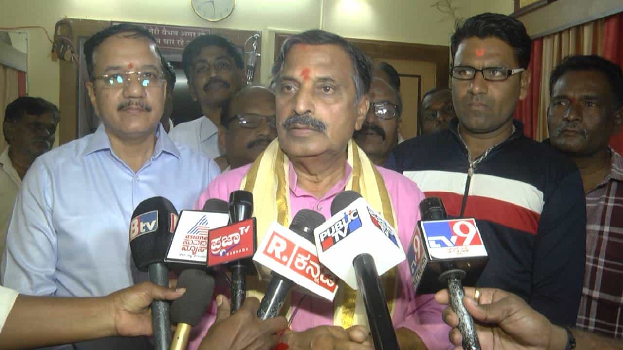ಆರ್ಎಸ್ಎಸ್ ಕಾರ್ಯಕರ್ತ ನಾರಾಯಣ ಭಾಂಡಗೆ ಬಿಜೆಪಿ ರಾಜಸಭೆ ಟಿಕೆಟ್; ಇಲ್ಲಿದೆ ವ್ಯಕ್ತಿಚಿತ್ರ ಆರ್ಎಸ್ಎಸ್ ಕಾರ್ಯಕರ್ತ ನಾರಾಯಣ ಭಾಂಡಗೆ ಬಿಜೆಪಿ ರಾಜಸಭೆ ಟಿಕೆಟ್; ಇಲ್ಲಿದೆ ವ್ಯಕ್ತಿಚಿತ್ರ