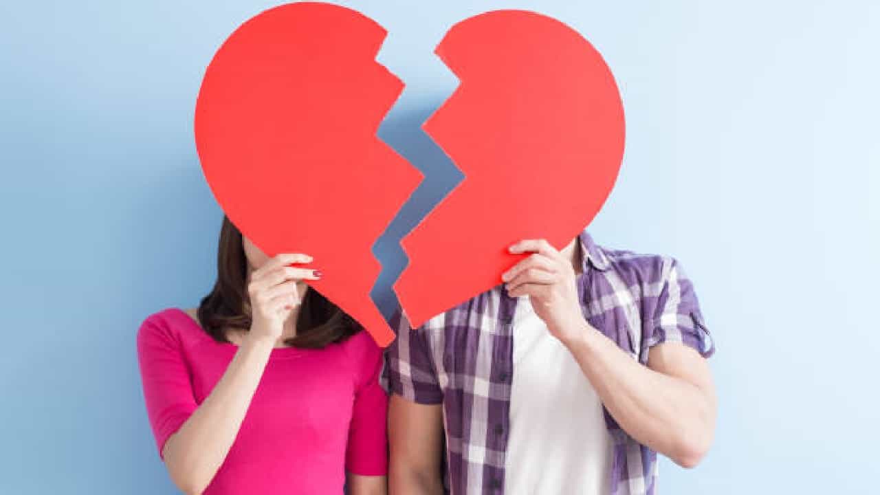 Anti-Valentine's Week 2024: ಕಪಾಳಮೋಕ್ಷದ ದಿನದಿಂದ ಬ್ರೇಕಪ್ ದಿನದವರೆಗೆ; ಪ್ರೇಮವಿರೋಧಿ ವಾರವಿದು Anti-Valentine's Week 2024: ಕಪಾಳಮೋಕ್ಷದ ದಿನದಿಂದ ಬ್ರೇಕಪ್ ದಿನದವರೆಗೆ; ಪ್ರೇಮವಿರೋಧಿ ವಾರವಿದು