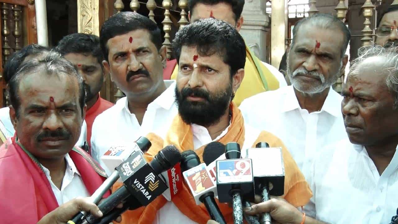 ರಾಷ್ಟ್ರ ಒಡೆಯುವುದರಲ್ಲಿ ಕಾಂಗ್ರೆಸ್ನವರು ನಿಸ್ಸೀಮರು-ಸಿಟಿ ರವಿ ರಾಷ್ಟ್ರ ಒಡೆಯುವುದರಲ್ಲಿ ಕಾಂಗ್ರೆಸ್ನವರು ನಿಸ್ಸೀಮರು-ಸಿಟಿ ರವಿ