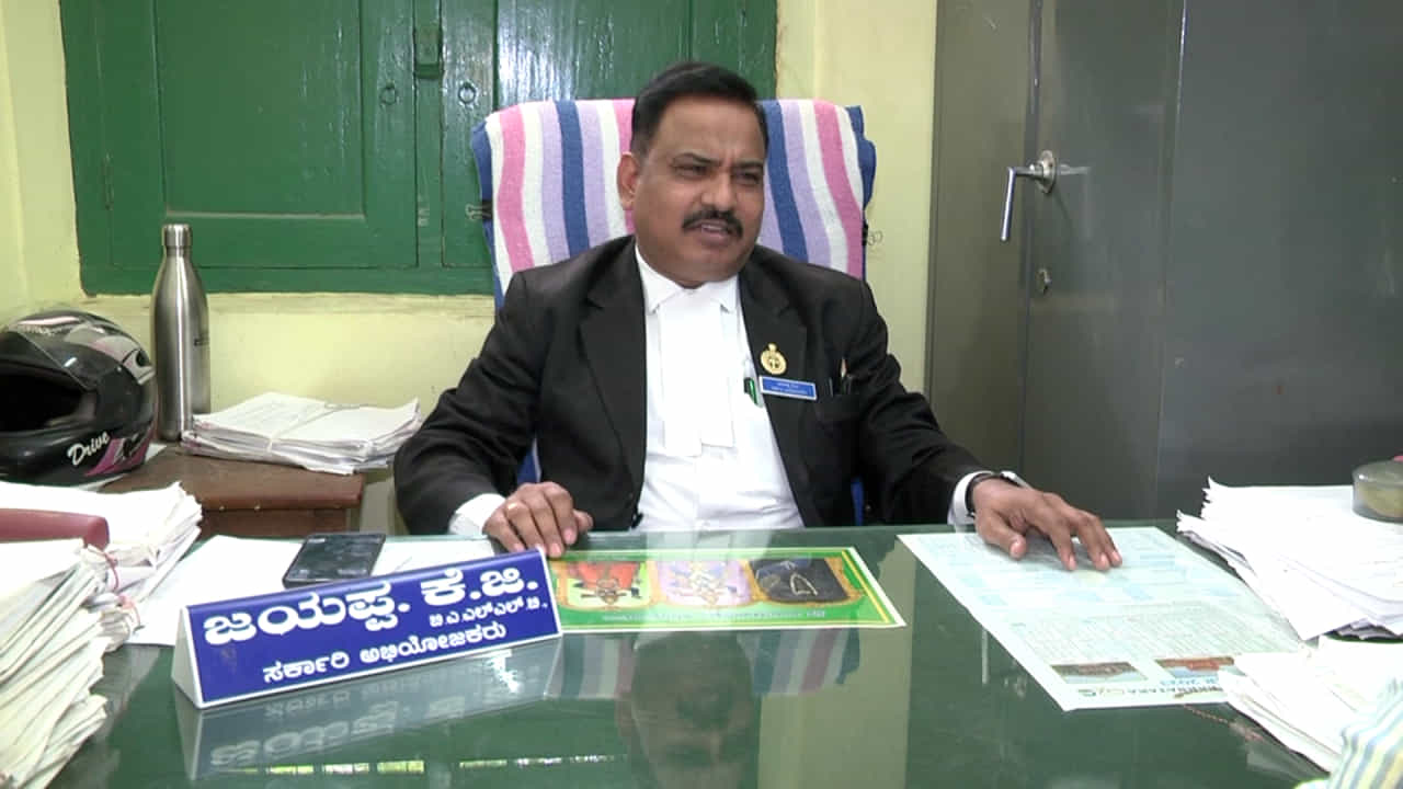 ಸಾಲ ವಾಪಸ್ ಕೇಳಿದಕ್ಕೆ ಒಬ್ಬಂಟಿ ಅಜ್ಜಿಯ ಹತ್ಯೆ ಮಾಡಿ, ಚಿನ್ನಾಭರಣವನ್ನೂ ದೋಚಿದ್ದ: ಆ ಪಾತಕಿಯನ್ನು ಪೊಲೀಸ್ ಶ್ವಾನ ಹಿಡಿದಿತ್ತು! ಸಾಲ ವಾಪಸ್ ಕೇಳಿದಕ್ಕೆ ಒಬ್ಬಂಟಿ ಅಜ್ಜಿಯ ಹತ್ಯೆ ಮಾಡಿ, ಚಿನ್ನಾಭರಣವನ್ನೂ ದೋಚಿದ್ದ: ಆ ಪಾತಕಿಯನ್ನು ಪೊಲೀಸ್ ಶ್ವಾನ ಹಿಡಿದಿತ್ತು!