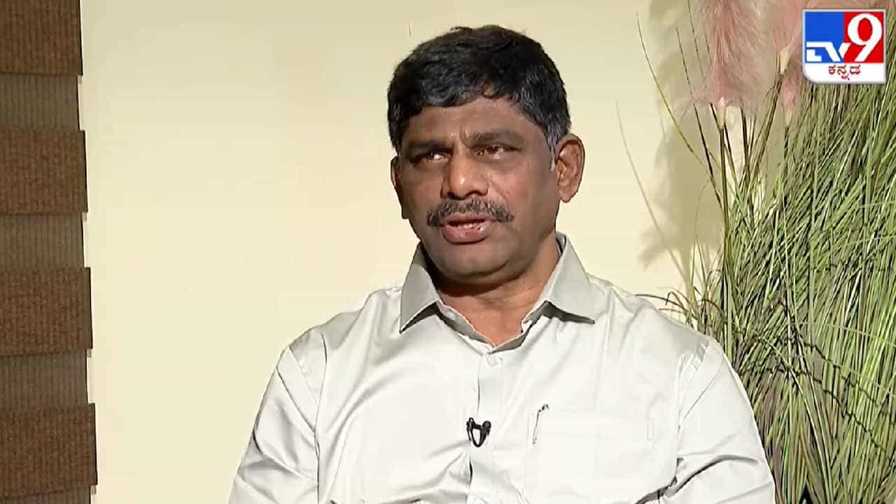 ರಂಗೇರಿದ ಬೆಂಗಳೂರು ಗ್ರಾಮಾಂತರ ಚುನಾವಣೆ: ಜೆಡಿಎಸ್ ಕಾರ್ಯಕರ್ತರಿಗೆ ಮುಕ್ತ ಆಹ್ವಾನ ನೀಡಿದ ಡಿಕೆ ಸುರೇಶ್ ರಂಗೇರಿದ ಬೆಂಗಳೂರು ಗ್ರಾಮಾಂತರ ಚುನಾವಣೆ: ಜೆಡಿಎಸ್ ಕಾರ್ಯಕರ್ತರಿಗೆ ಮುಕ್ತ ಆಹ್ವಾನ ನೀಡಿದ ಡಿಕೆ ಸುರೇಶ್