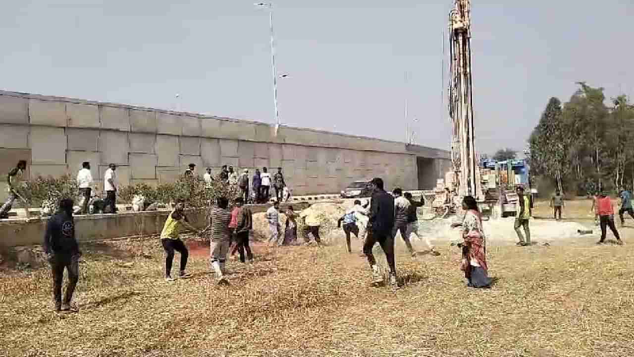 ಅಗ್ರಿಮೆಂಟ್ ಆಗಿದ್ದ ಜಮೀನಿನಲ್ಲಿ ಬೋರ್ವೆಲ್ ಕೊರೆಸಿದಕ್ಕೆ ಹಲ್ಲೆ; 9 ಜನರಿಗೆ ಗಾಯ, ನಾಲ್ವರ ಸ್ಥಿತಿ ಗಂಭೀರ