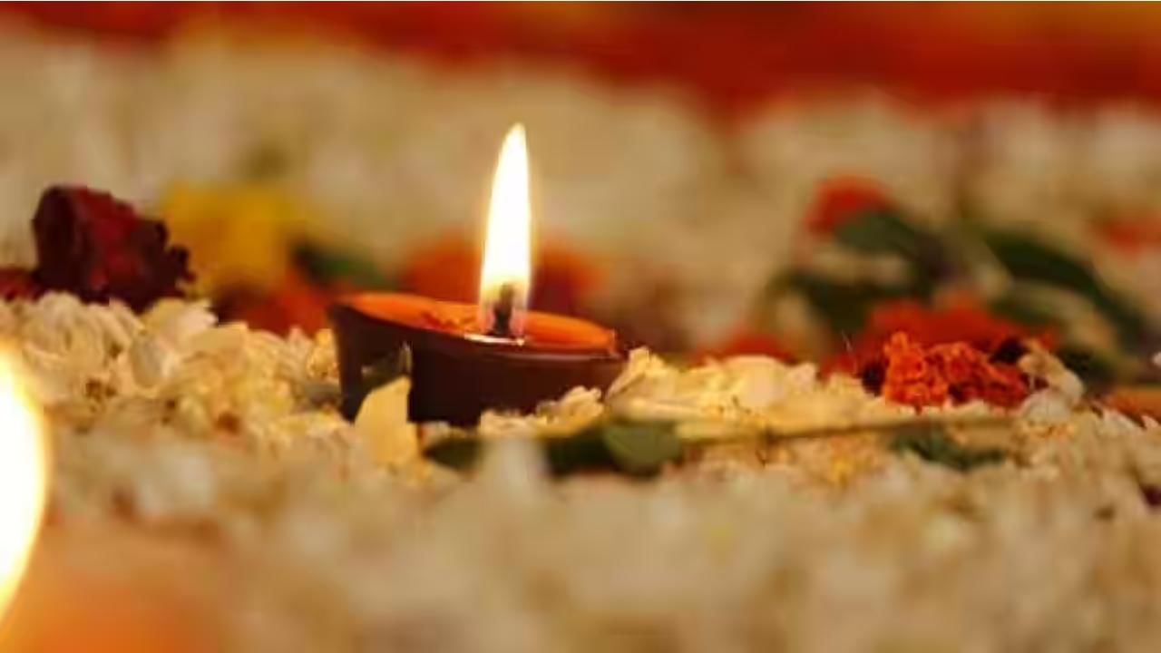 Ekadashi in March 2024: ಮಾರ್ಚ್ ತಿಂಗಳಿನಲ್ಲಿ ಬರುವ ಏಕಾದಶಿಯನ್ನು ಯಾವ ದಿನ, ಹೇಗೆ ಆಚರಿಸಬೇಕು ತಿಳಿಯಿರಿ Ekadashi in March 2024: ಮಾರ್ಚ್ ತಿಂಗಳಿನಲ್ಲಿ ಬರುವ ಏಕಾದಶಿಯನ್ನು ಯಾವ ದಿನ, ಹೇಗೆ ಆಚರಿಸಬೇಕು ತಿಳಿಯಿರಿ