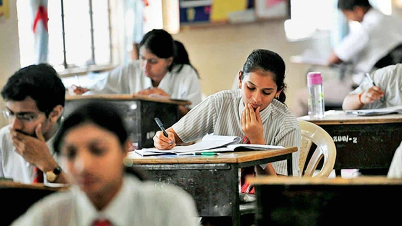 SSLC PUC Exam 2024 Time Table: ದ್ವಿತೀಯ ಪಿಯುಸಿ, ಎಸ್ಎಸ್ಎಲ್ಸಿ ಪರೀಕ್ಷೆ ದಿನಾಂಕ ಪ್ರಕಟ SSLC PUC Exam 2024 Time Table: ದ್ವಿತೀಯ ಪಿಯುಸಿ, ಎಸ್ಎಸ್ಎಲ್ಸಿ ಪರೀಕ್ಷೆ ದಿನಾಂಕ ಪ್ರಕಟ