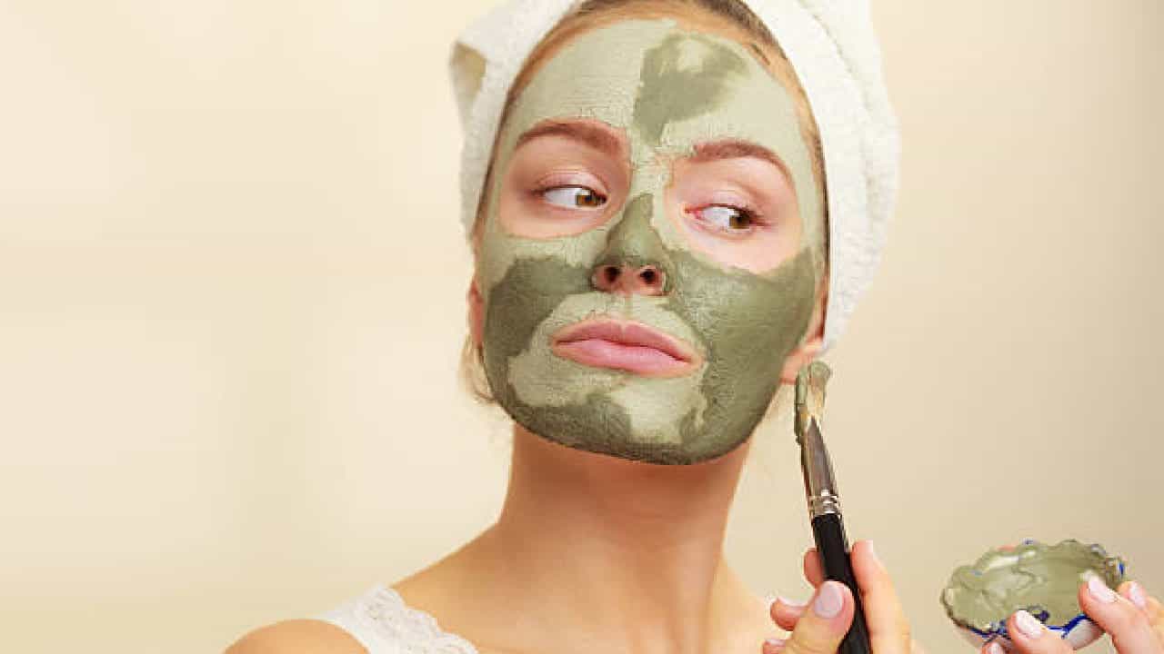 Ayurvedic Facepack: ಆಯುರ್ವೇದಿಕ್ ಫೇಸ್ಪ್ಯಾಕ್ನಿಂದ ಚರ್ಮದ ಕಾಂತಿ ಹೆಚ್ಚಿಸಿ Ayurvedic Facepack: ಆಯುರ್ವೇದಿಕ್ ಫೇಸ್ಪ್ಯಾಕ್ನಿಂದ ಚರ್ಮದ ಕಾಂತಿ ಹೆಚ್ಚಿಸಿ