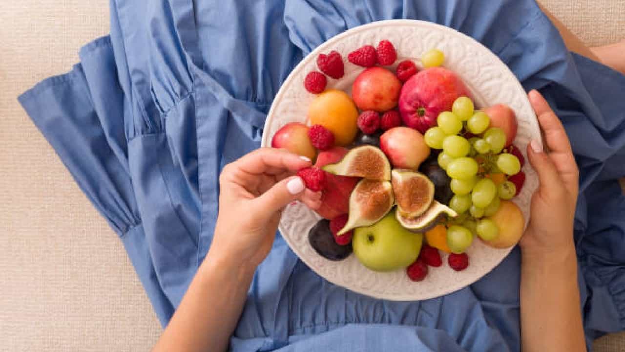 Fruits: ಹಣ್ಣುಗಳನ್ನು ತಿನ್ನುವಾಗ ಈ ವಿಷಯವನ್ನೆಂದೂ ಮರೆಯಬೇಡಿ!