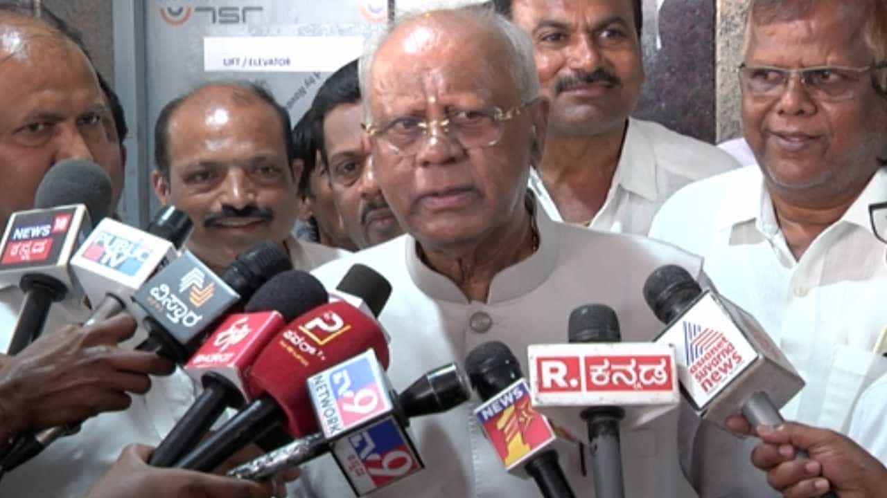 ನಾನು ದೆಹಲಿಗೆ ಟಿಕೆಟ್ ಕೇಳಲು ಹೋಗಿಲ್ಲ, ಪಕ್ಷದ ಸಭೆಗಾಗಿ ಹೋಗಿದ್ದೆ: ಸಂಸದ ಸಿದ್ದೇಶ್ವರ ಸ್ಪಷ್ಟನೆ ನಾನು ದೆಹಲಿಗೆ ಟಿಕೆಟ್ ಕೇಳಲು ಹೋಗಿಲ್ಲ, ಪಕ್ಷದ ಸಭೆಗಾಗಿ ಹೋಗಿದ್ದೆ: ಸಂಸದ ಸಿದ್ದೇಶ್ವರ ಸ್ಪಷ್ಟನೆ