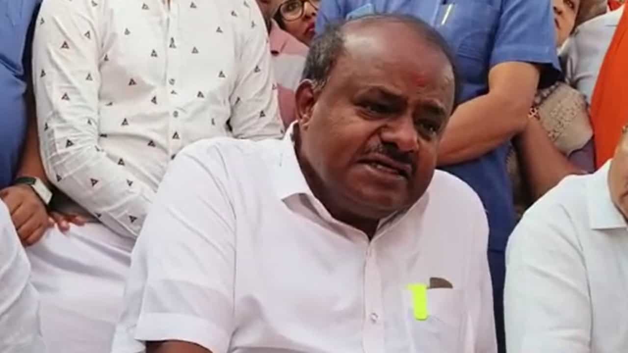 ನರೇಂದ್ರ ಮೋದಿ 3ನೇ ಬಾರಿ ಪ್ರಧಾನಿಯಾಗುವುದನ್ನು ಯಾರಿಂದಲೂ ತಡೆಯಲಾಗದು: ಹೆಚ್ಡಿ ಕುಮಾರಸ್ವಾಮಿ ನರೇಂದ್ರ ಮೋದಿ 3ನೇ ಬಾರಿ ಪ್ರಧಾನಿಯಾಗುವುದನ್ನು ಯಾರಿಂದಲೂ ತಡೆಯಲಾಗದು: ಹೆಚ್ಡಿ ಕುಮಾರಸ್ವಾಮಿ