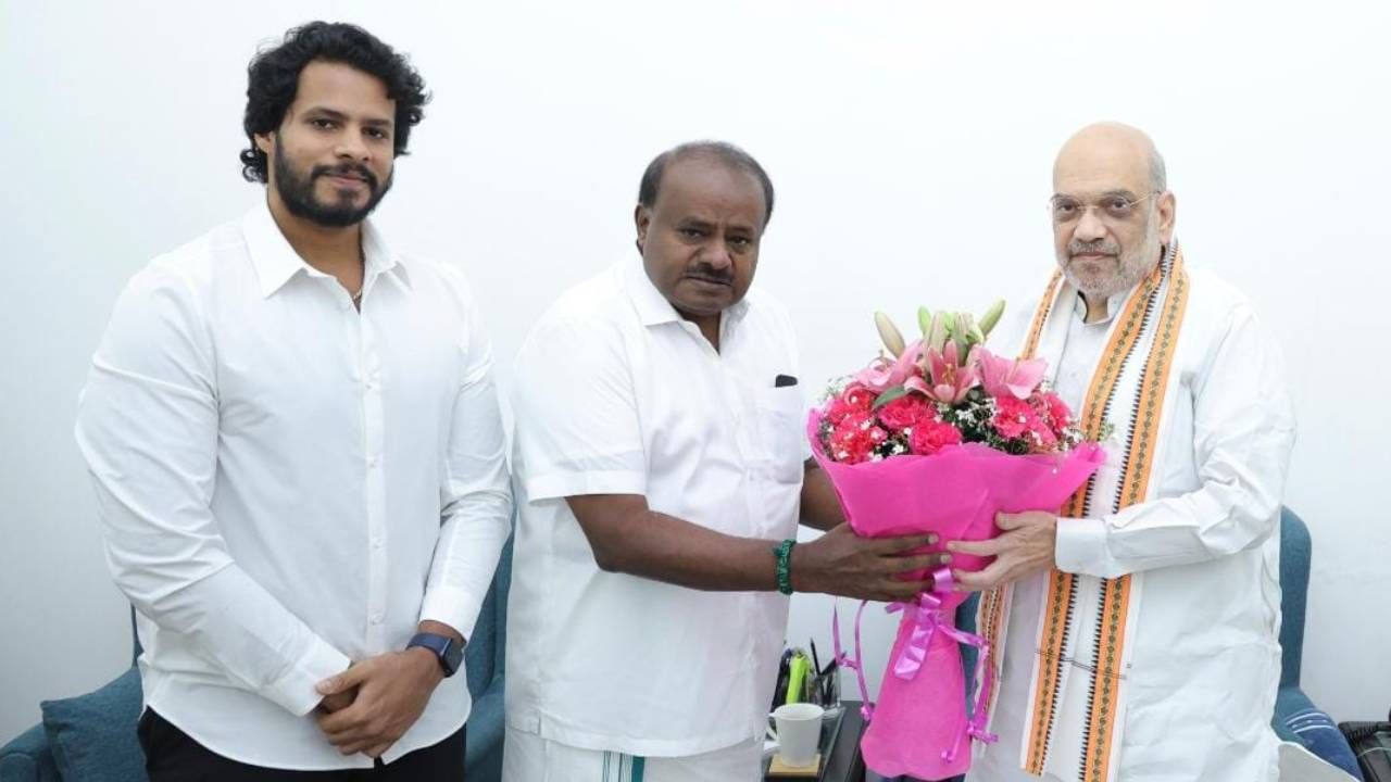 ಮಂಡ್ಯ, ಹಾಸನ, ಕೋಲಾರ ಟಿಕೆಟ್ ಜೆಡಿಎಸ್ಗೆ ಫಿಕ್ಸ್; ಹೆಚ್ಡಿ ಕುಮಾರಸ್ವಾಮಿ, ಅಮಿತ್ ಶಾ ಮಾತುಕತೆ ಮಂಡ್ಯ, ಹಾಸನ, ಕೋಲಾರ ಟಿಕೆಟ್ ಜೆಡಿಎಸ್ಗೆ ಫಿಕ್ಸ್; ಹೆಚ್ಡಿ ಕುಮಾರಸ್ವಾಮಿ, ಅಮಿತ್ ಶಾ ಮಾತುಕತೆ