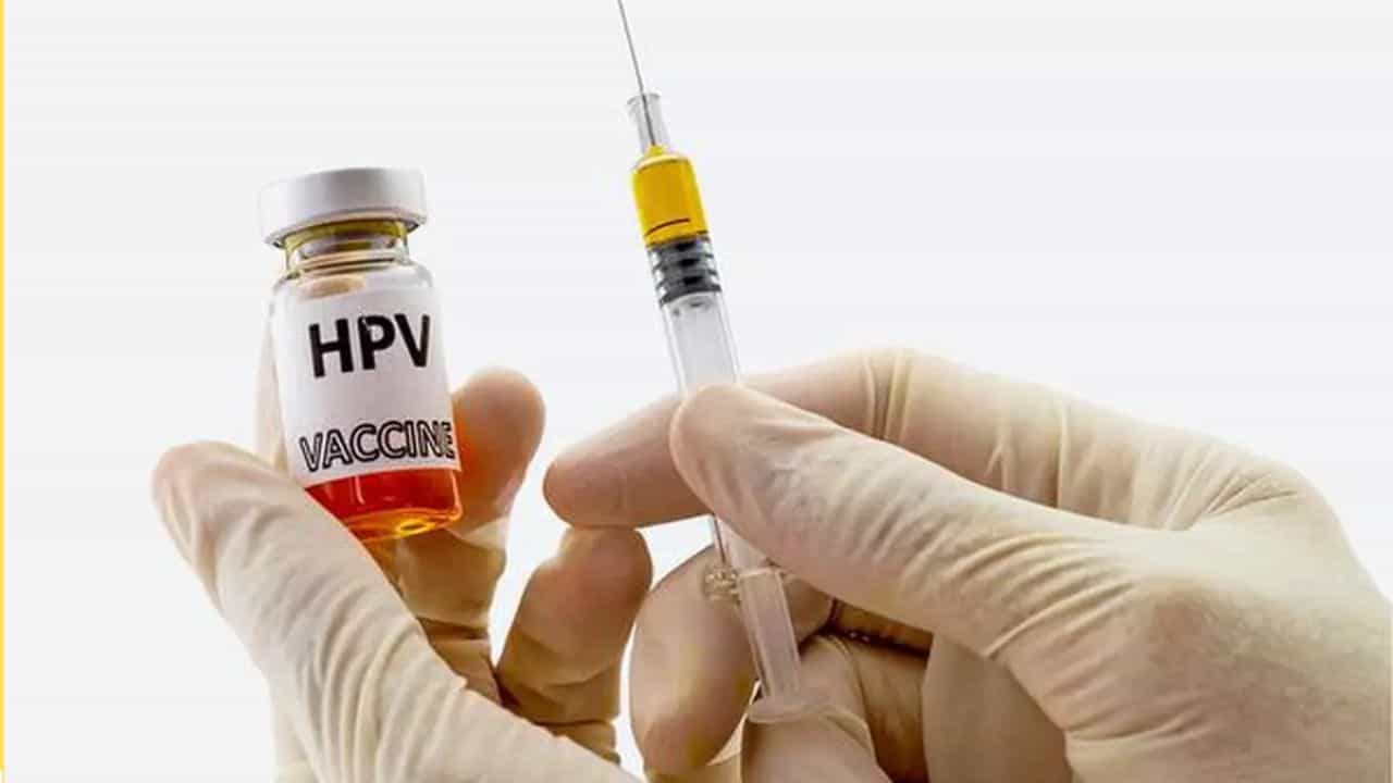 Cervical Cancer: ಕ್ಯಾನ್ಸರ್ನಿಂದ ಪಾರಾಗಬೇಕೇ?; HPV ಲಸಿಕೆ ಹಾಕಿಸಿಕೊಳ್ಳಿ Cervical Cancer: ಕ್ಯಾನ್ಸರ್ನಿಂದ ಪಾರಾಗಬೇಕೇ?; HPV ಲಸಿಕೆ ಹಾಕಿಸಿಕೊಳ್ಳಿ
