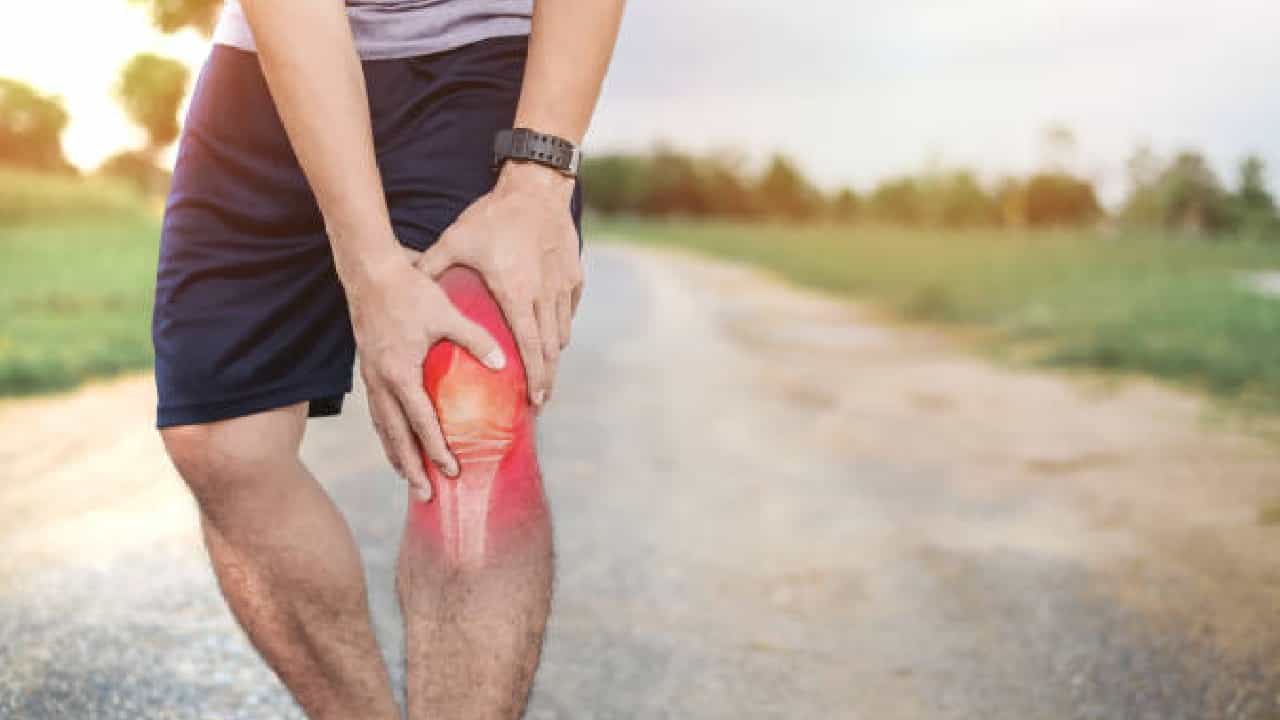 Joint Pain: ಗಂಟು ನೋವಿನಿಂದ ಒದ್ದಾಡುತ್ತೀರಾ?; ಸರಳ ಮನೆಮದ್ದುಗಳು ಇಲ್ಲಿವೆ