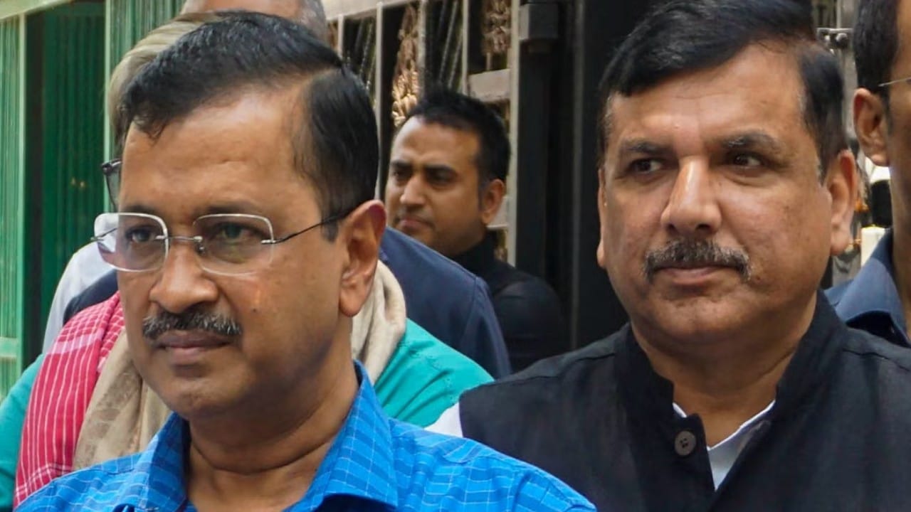 ಮೋದಿ ಶೈಕ್ಷಣಿಕ ಅರ್ಹತೆ ವಿವಾದ: ಕೇಜ್ರಿವಾಲ್, ಸಂಜಯ್ ಸಿಂಗ್ ವಿರುದ್ಧದ ಸಮನ್ಸ್ ರದ್ದುಗೊಳಿಸಲು ಹೈಕೋರ್ಟ್ ನಿರಾಕರಣೆ