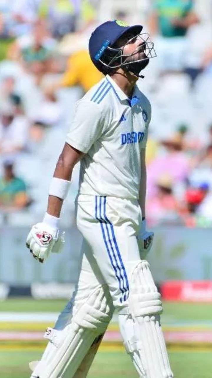 ಇದರೊಂದಿಗೆ ಟೀಮ್ ಇಂಡಿಯಾಕ್ಕೆ ಸಿಹಿ ಸುದ್ದಿ ಸಿಕ್ಕಿದೆ. ಇಂಜುರಿಯಿಂದ ಗುಣಮುಖರಾಗುತ್ತಿರುವ ಸ್ಟಾರ್ ಬ್ಯಾಟರ್ ಕೆಎಲ್ ರಾಹುಲ್ ಮರಳಿದ್ದಾರೆ.