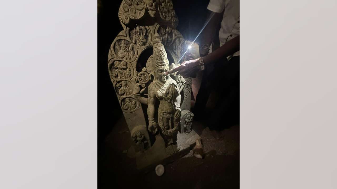 Krishna Idol, Shivalinga found in Krishna River at Raichur