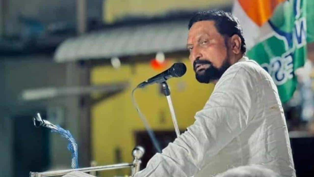 ಜಗದೀಶ್ ಶೆಟ್ಟರ್ ಬಿಜೆಪಿ ಸೇರ್ಪಡೆ ಬೆನ್ನಲ್ಲೇ ಅಲರ್ಟ್ ಆದ ‘ಕೈ’ ಹೈಕಮಾಂಡ್; ಲಕ್ಷ್ಮಣ ಸವದಿ ಜೊತೆ ನಿರಂತರ ಸಂಪರ್ಕ ಜಗದೀಶ್ ಶೆಟ್ಟರ್ ಬಿಜೆಪಿ ಸೇರ್ಪಡೆ ಬೆನ್ನಲ್ಲೇ ಅಲರ್ಟ್ ಆದ ‘ಕೈ’ ಹೈಕಮಾಂಡ್; ಲಕ್ಷ್ಮಣ ಸವದಿ ಜೊತೆ ನಿರಂತರ ಸಂಪರ್ಕ