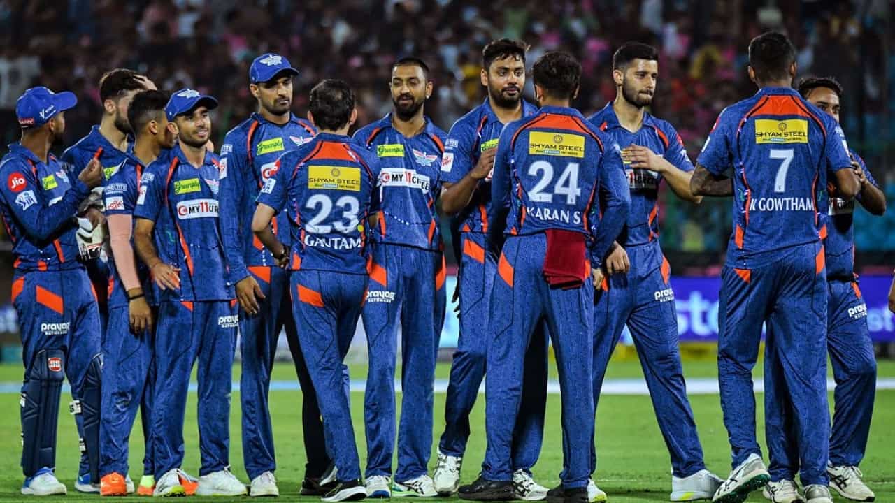 17ನೇ ಆವೃತ್ತಿಯ ಇಂಡಿಯನ್ ಪ್ರೀಮಿಯರ್ ಲೀಗ್ ಆರಂಭಕ್ಕೆ ಇನ್ನು ಕೆಲವೇ ದಿನಗಳು ಬಾಕಿ ಉಳಿದಿವೆ. ಈ ನಡುವೆ ಲಕ್ನೋ ಸೂಪರ್ ಜೈಂಟ್ಸ್ ಫ್ರಾಂಚೈಸ್ ತನ್ನ ತಂಡದಲ್ಲಿ ಬಹುದೊಡ್ಡ ಬದಲಾವಣೆ ಮಾಡಿದೆ. ಅದರಂತೆ ತಂಡಕ್ಕೆ ವಿದೇಶಿ ಆಟಗಾರನನ್ನು ಹೊಸ ಉಪನಾಯಕನಾಗಿ ನೇಮಿಸಿಕೊಂಡಿದೆ.
