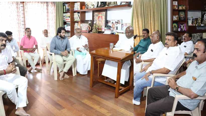 ದೇವೇಗೌಡ್ರ ಸಭೆ ಅಂತ್ಯ: ಮಂಡ್ಯ ಜಿಡಿಎಸ್ ಪಾಲು, ಅಭ್ಯರ್ಥಿ ಸಹ ಬಹುತೇಕ ಫೈನಲ್!