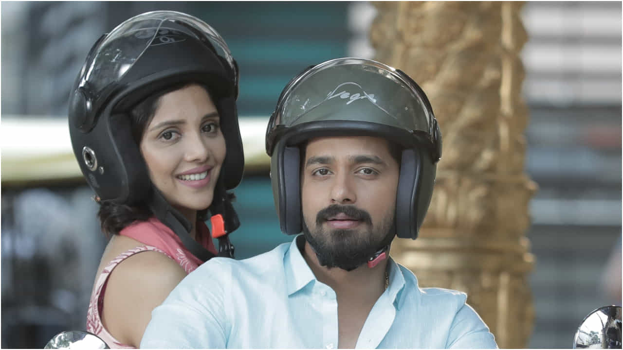 For Regn Review: ಡಿಫರೆಂಟ್ ಜೋಡಿಯ ಸಂಸಾರದ ಕಥೆಯಲ್ಲಿ ಕೊನೆವರೆಗೂ ಸಸ್ಪೆನ್ಸ್ For Regn Review: ಡಿಫರೆಂಟ್ ಜೋಡಿಯ ಸಂಸಾರದ ಕಥೆಯಲ್ಲಿ ಕೊನೆವರೆಗೂ ಸಸ್ಪೆನ್ಸ್