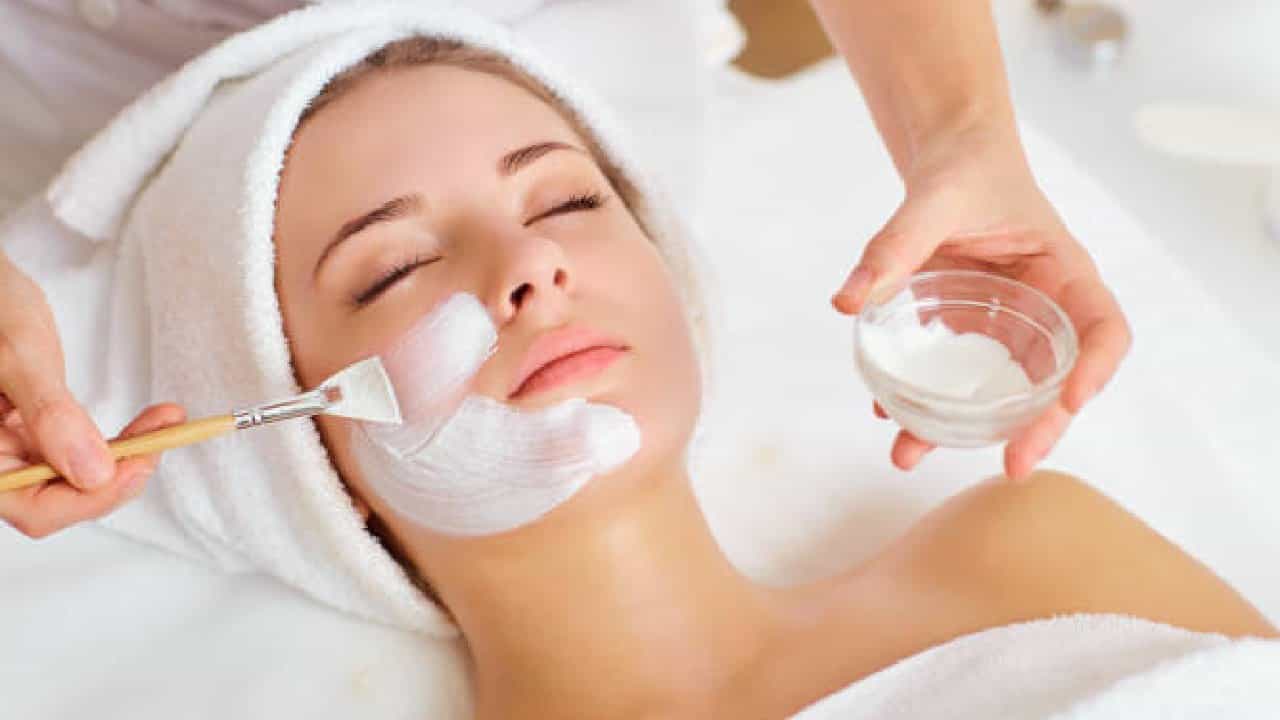 Raw Milk Face Packs: ಕಾಂತಿಯುಕ್ತ ತ್ವಚೆಗೆ ಹಸಿ ಹಾಲಿನ ಈ 5 ಫೇಸ್​ಪ್ಯಾಕ್ ಬಳಸಿ