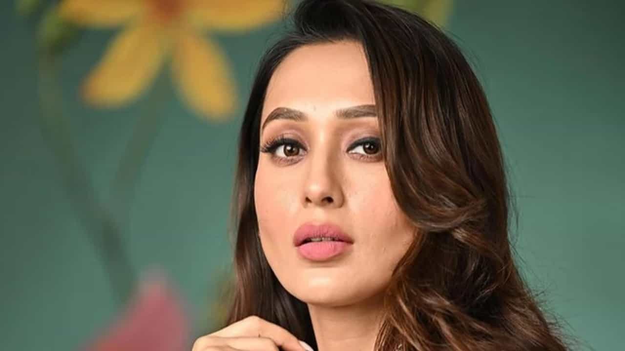Mimi Chakraborty: ಸಂಸತ್ ಸ್ಥಾನಕ್ಕೆ ಟಿಎಂಸಿಯ ಮಿಮಿ ಚಕ್ರವರ್ತಿ ರಾಜೀನಾಮೆ Mimi Chakraborty: ಸಂಸತ್ ಸ್ಥಾನಕ್ಕೆ ಟಿಎಂಸಿಯ ಮಿಮಿ ಚಕ್ರವರ್ತಿ ರಾಜೀನಾಮೆ