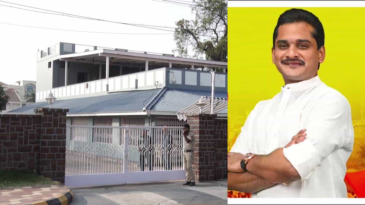 ED Raid: ಕಾಂಗ್ರೆಸ್ ಶಾಸಕ ನಾರಾಭರತ್ ರೆಡ್ಡಿ ನಿವಾಸದ ಮೇಲೆ ಇಡಿ ದಾಳಿ ED Raid: ಕಾಂಗ್ರೆಸ್ ಶಾಸಕ ನಾರಾಭರತ್ ರೆಡ್ಡಿ ನಿವಾಸದ ಮೇಲೆ ಇಡಿ ದಾಳಿ